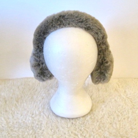 Aspen Faux Fur Ear Muff - Picture 3 of 5